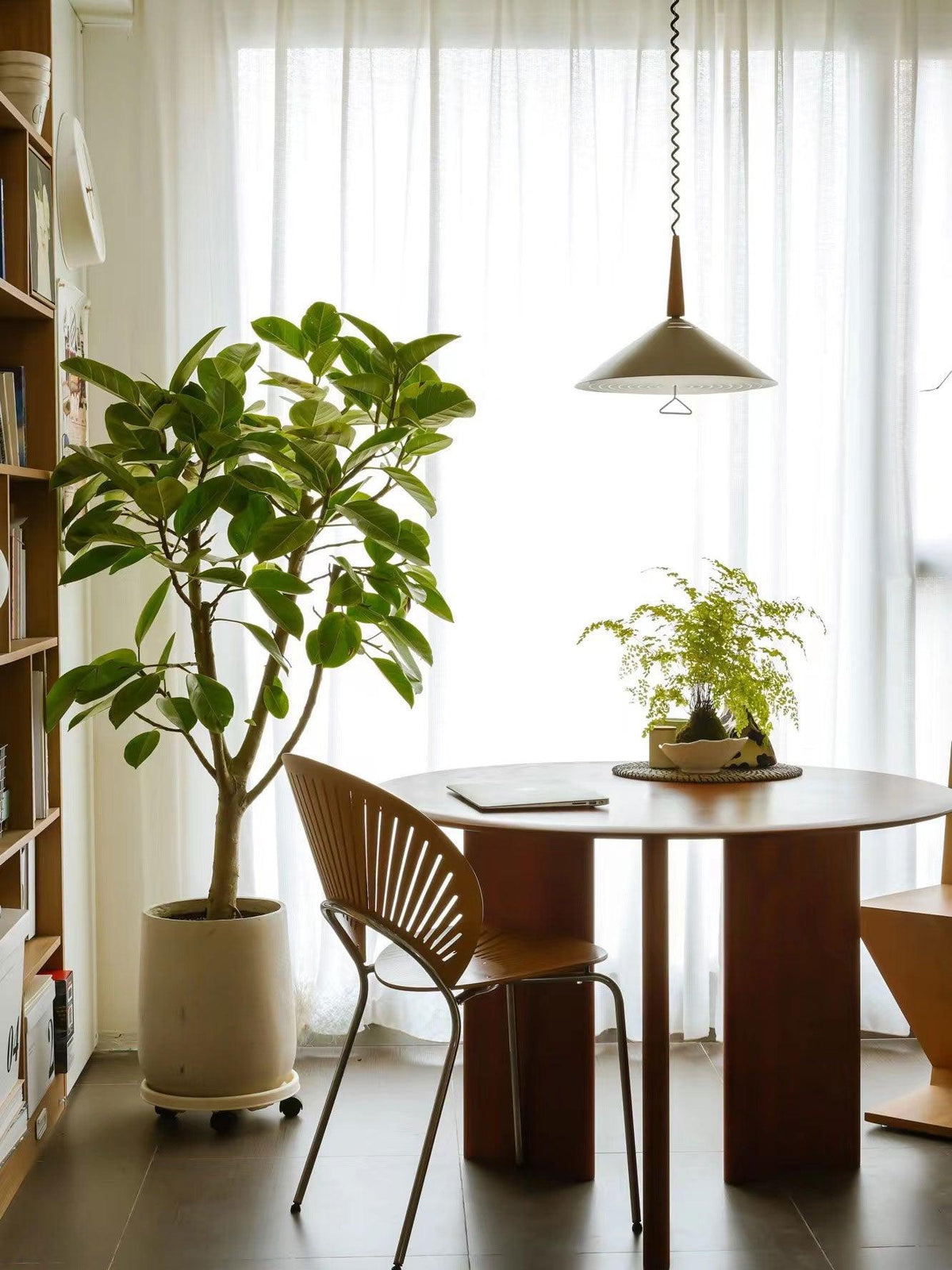 Agnes Retro Pendant Light with Retractable Cable, Mid-Century Modern Kitchen Island Lamp