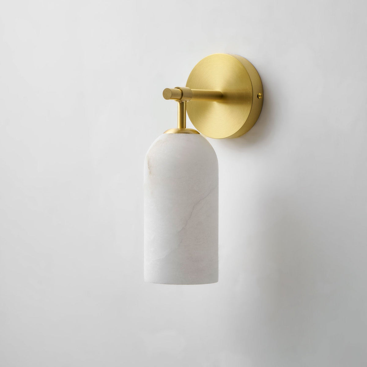 Pillar Alabaster Wall Sconce – Natural Stone, Brushed Gold Accent