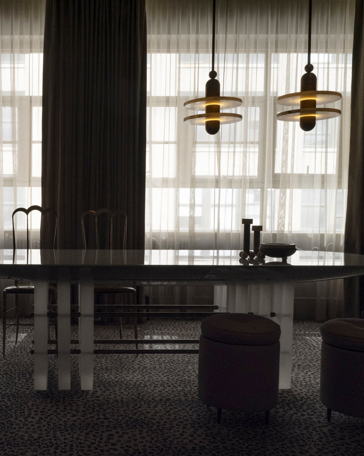alabaster-comet-pendant-lamp