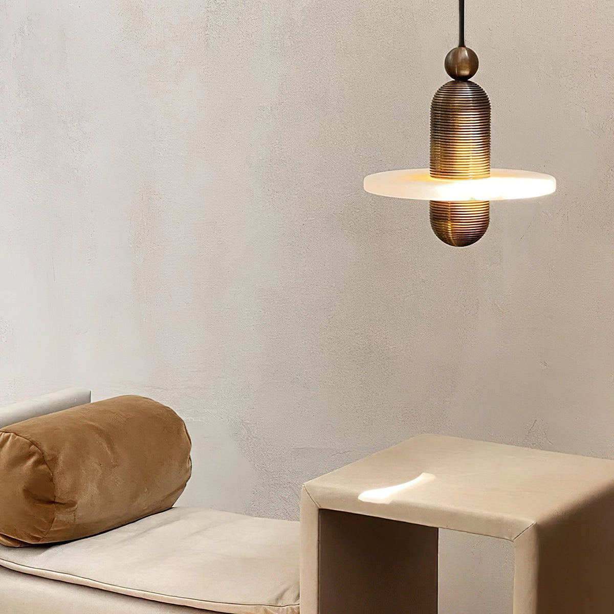 alabaster-comet-pendant-lamp