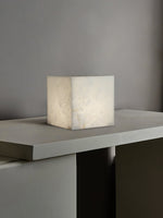 alabaster-cubic-table-lamp