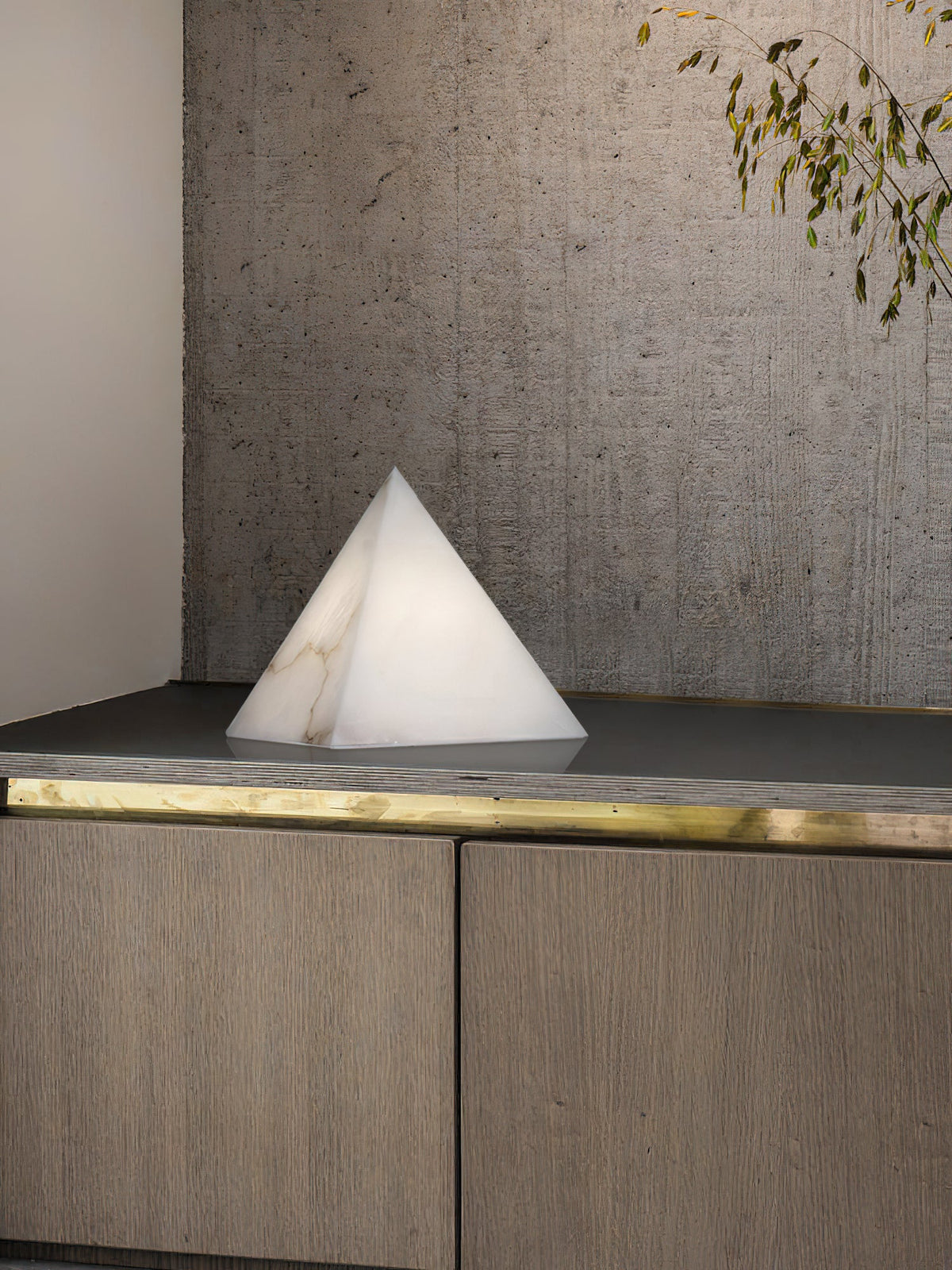 alabaster-pyramid-table-lamp