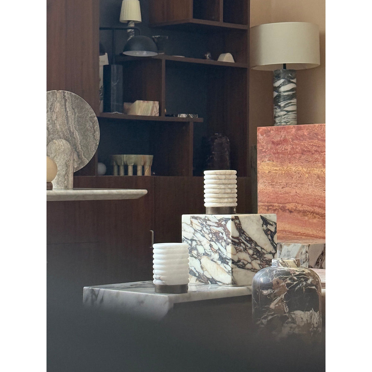 alabaster-striped-table-lamp