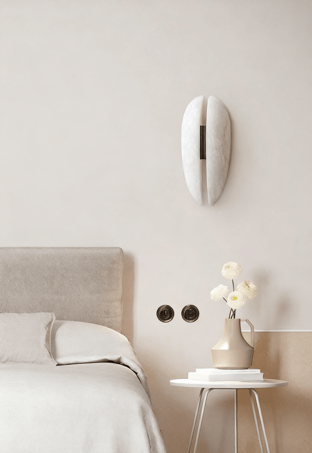 Alabaster Veil Wall Sconce – Modern LED Wall Light in Metal and Leather