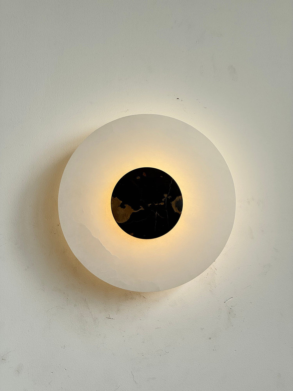 alba-alabaster-wall-lamp