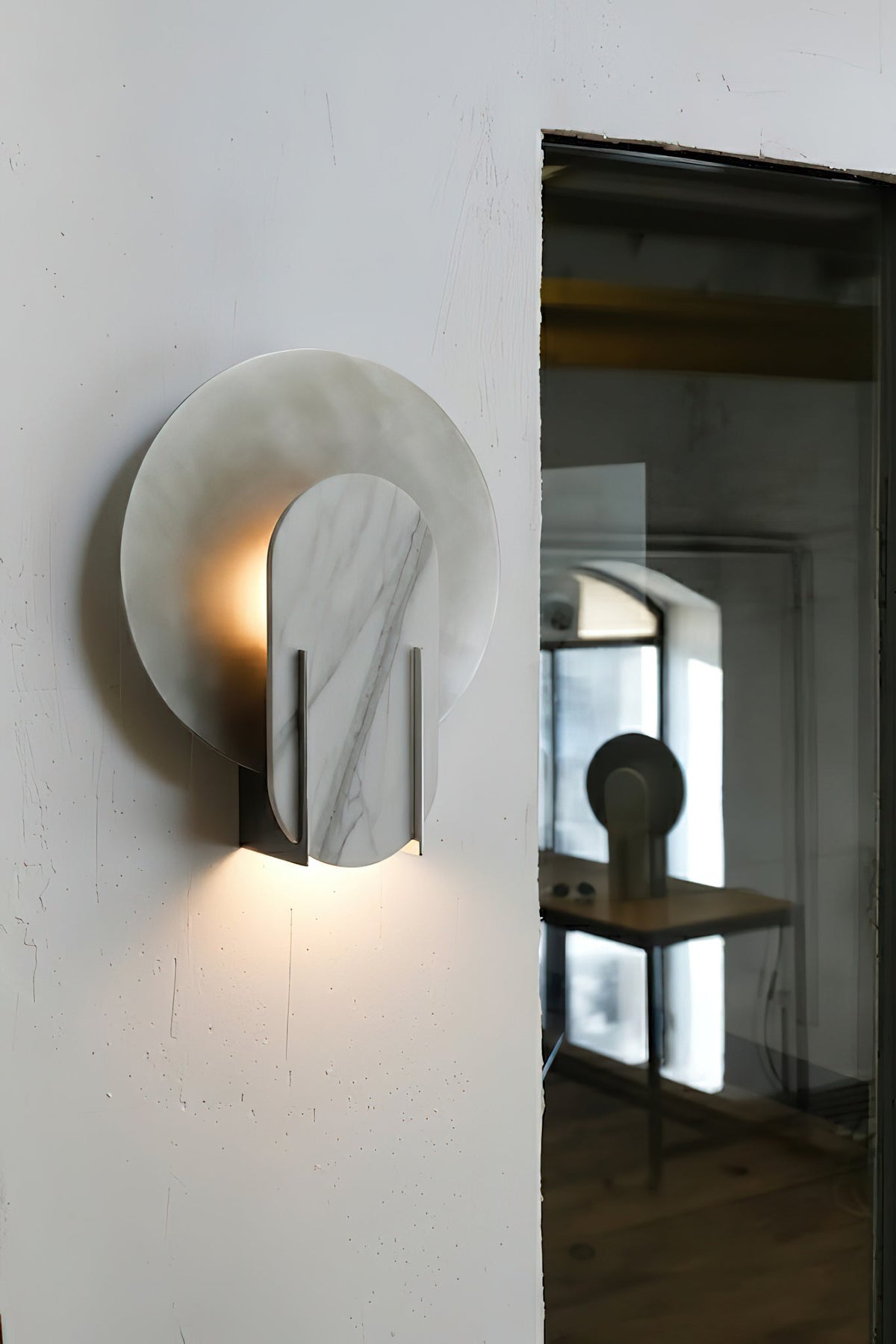 alice-wall-lamp