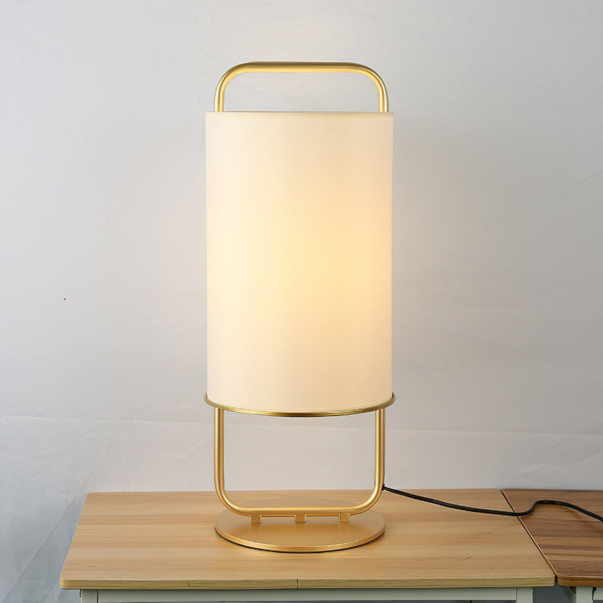 Alistair Table lamp