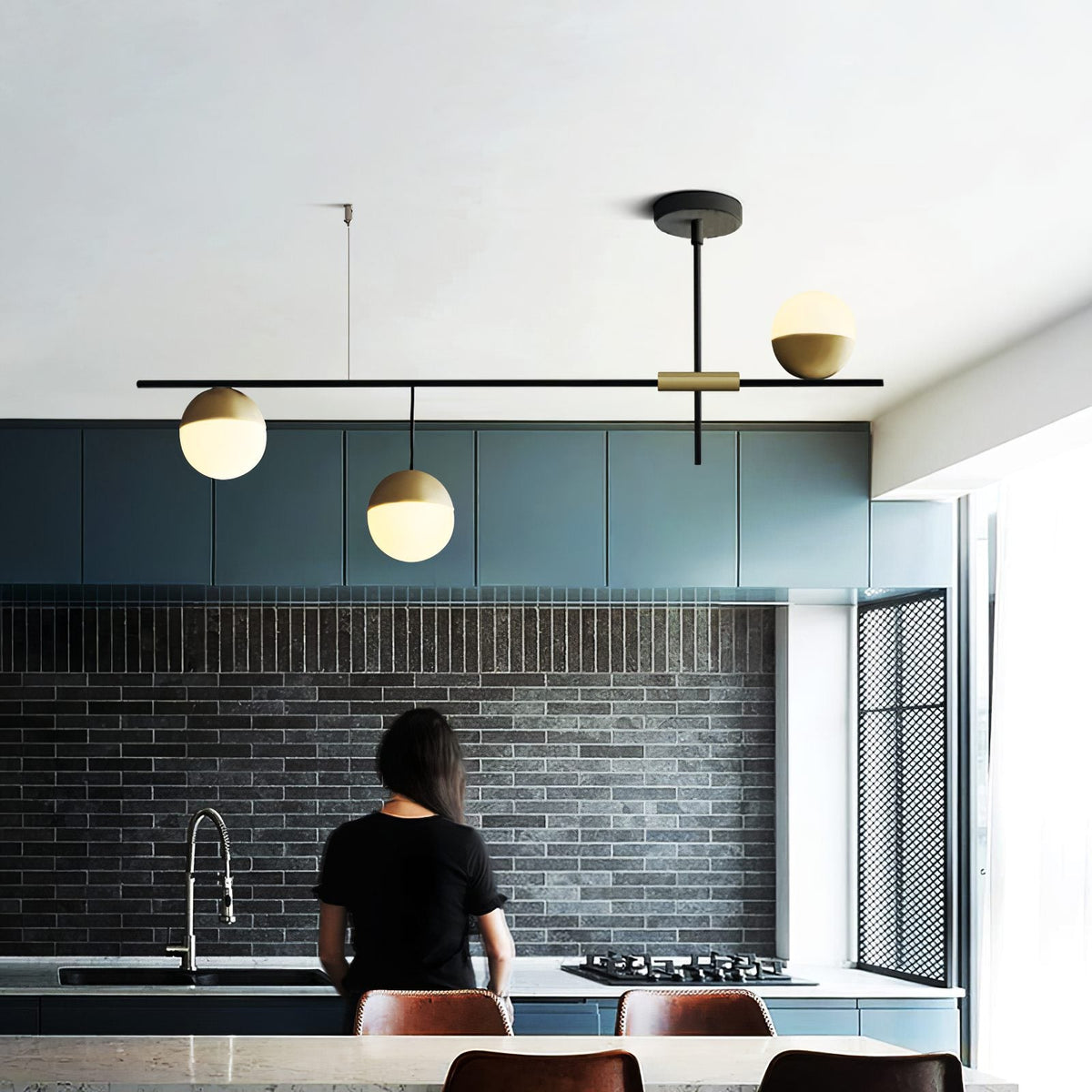 Alluria Linear Hanging Light