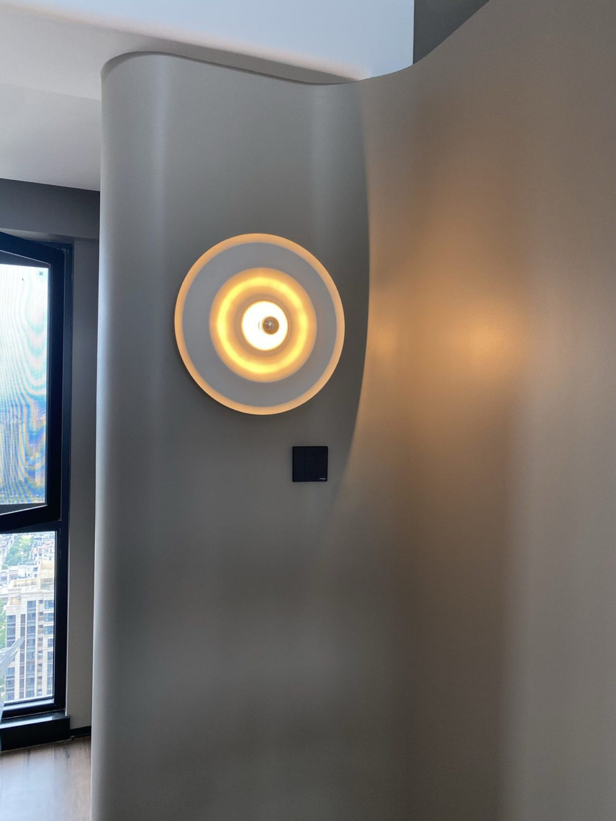 Alma Wall Lamp
