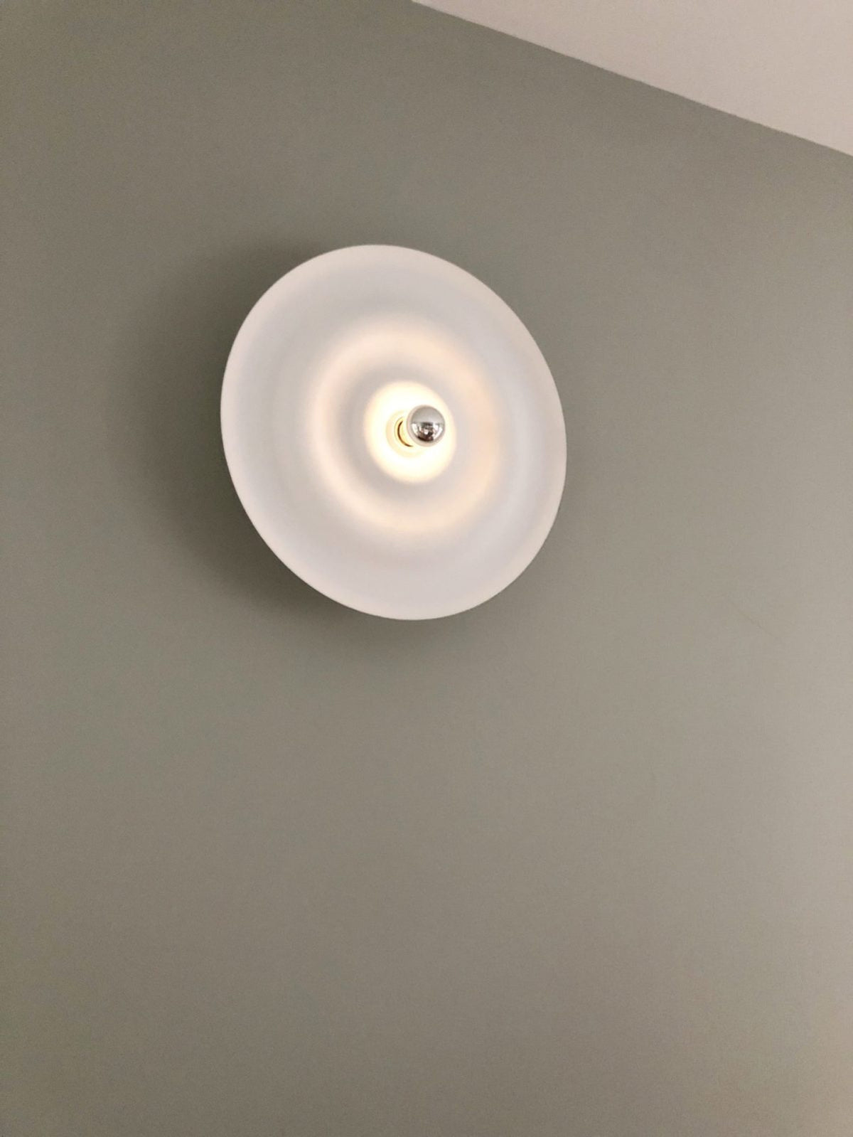 Alma Wall Lamp