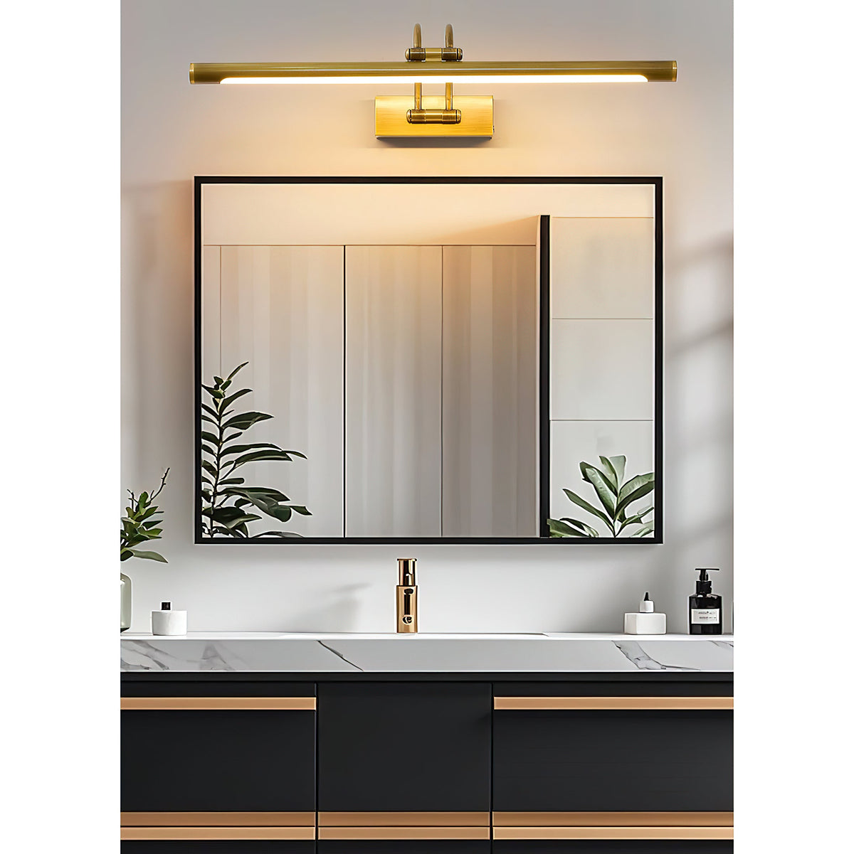 alton-brass-wall-lamp