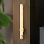 Alunari Alabaster LED Wall Sconce in Gold – Modern Linear Lighting