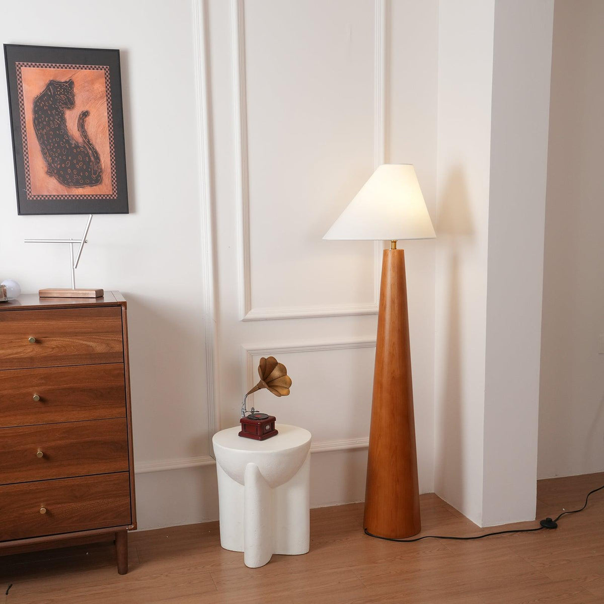 alvin-floor-lamp
