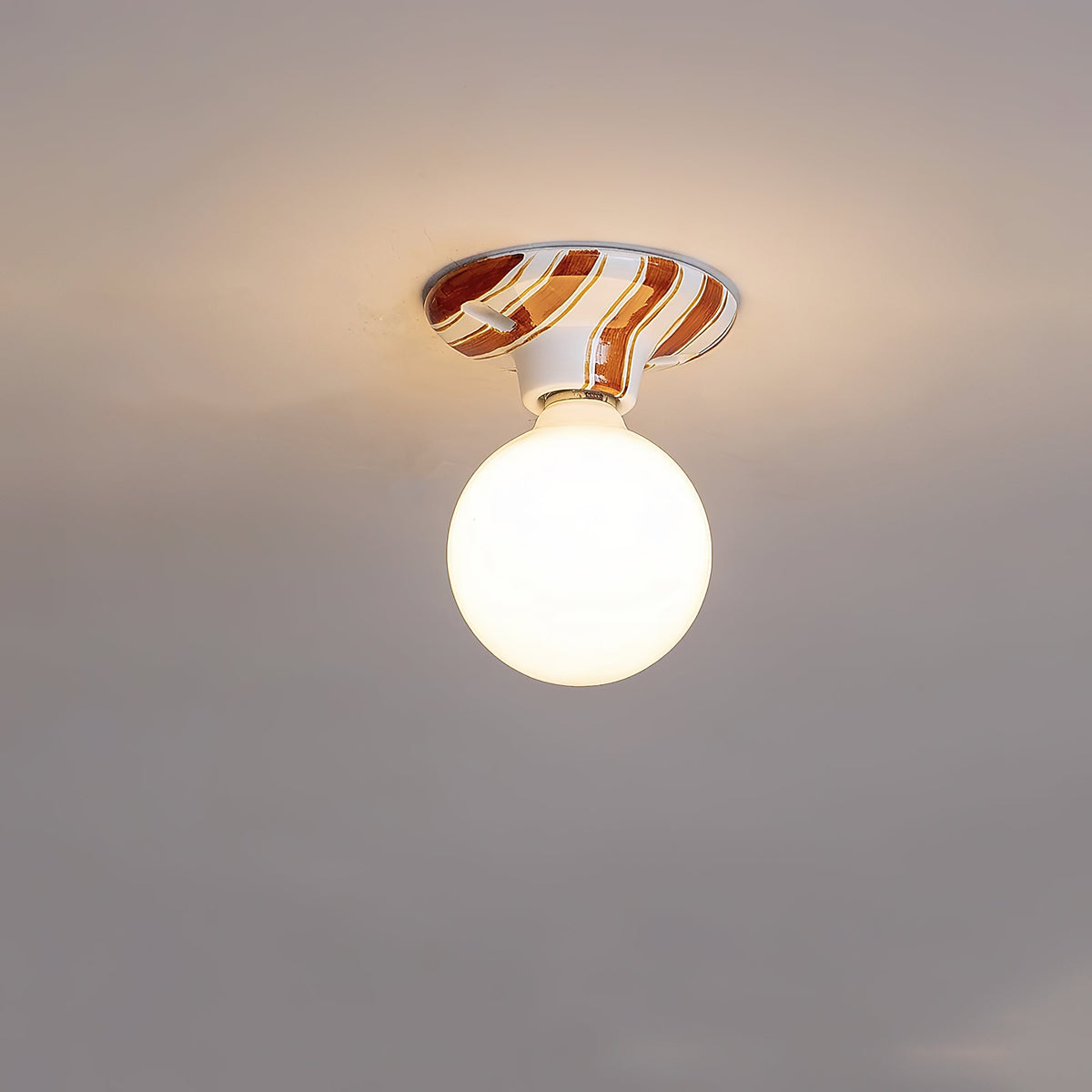 ambrette-wall-lamp
