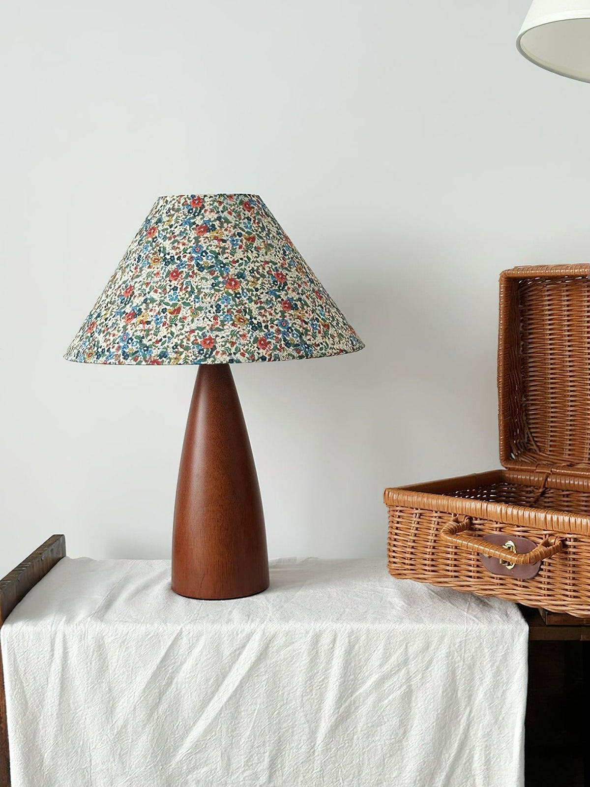 Amelia Blossom Table Lamp – Vintage Floral Wooden Bedside Light