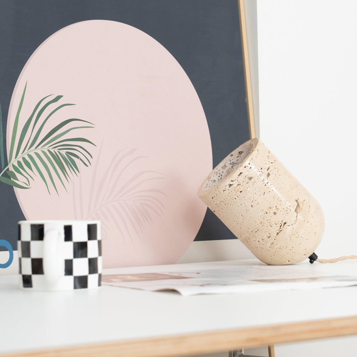amidori-table-lamp