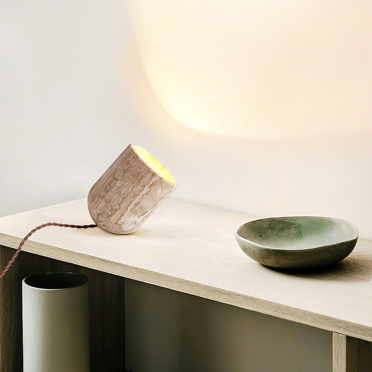 amidori-table-lamp