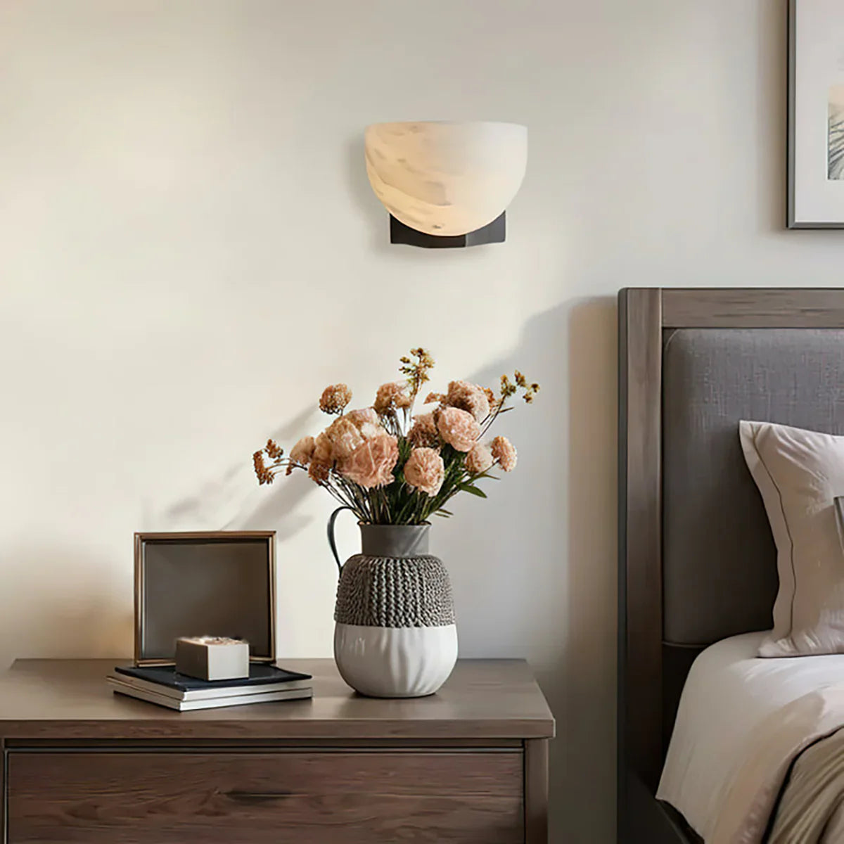 ando-brass-alabaster-sconce