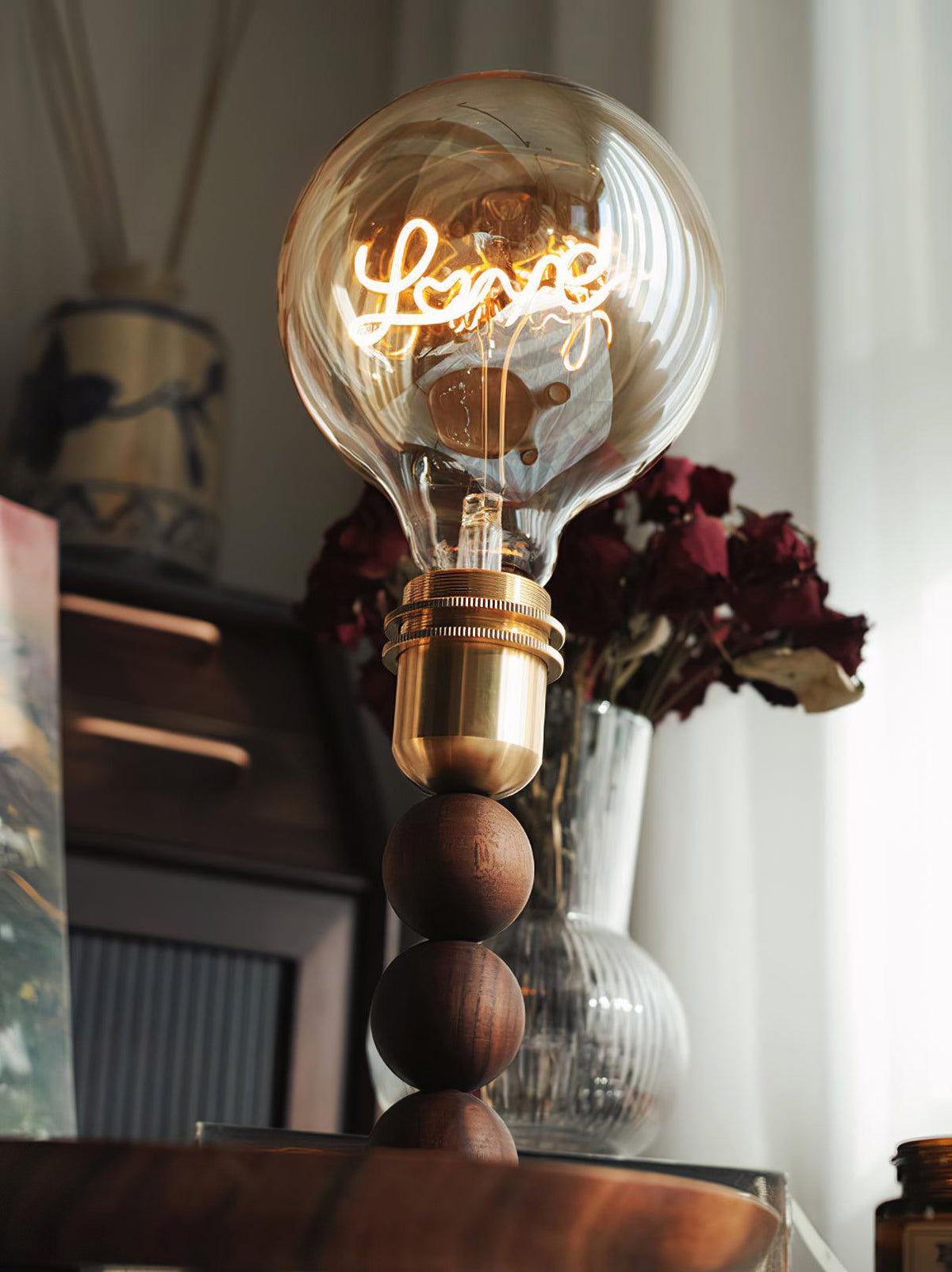 anli-love-table-lamp