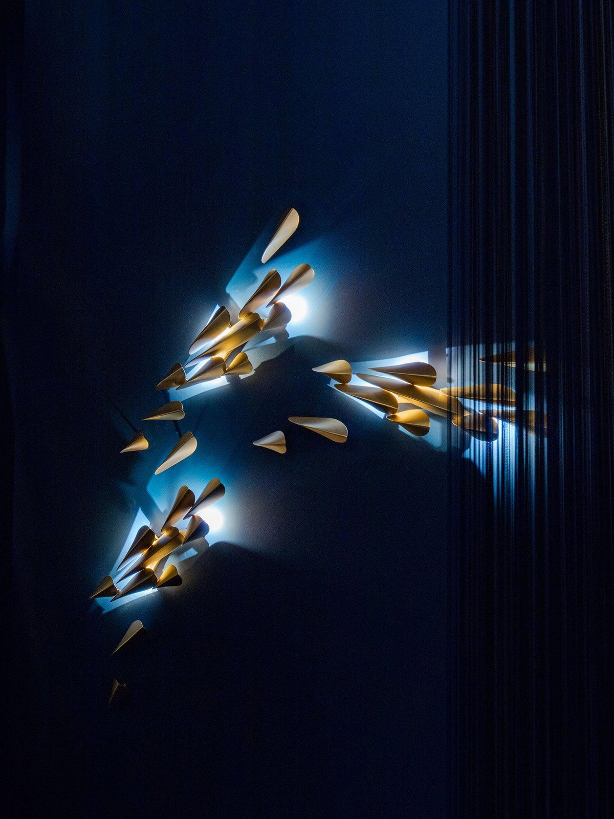 anodine-wall-lamp