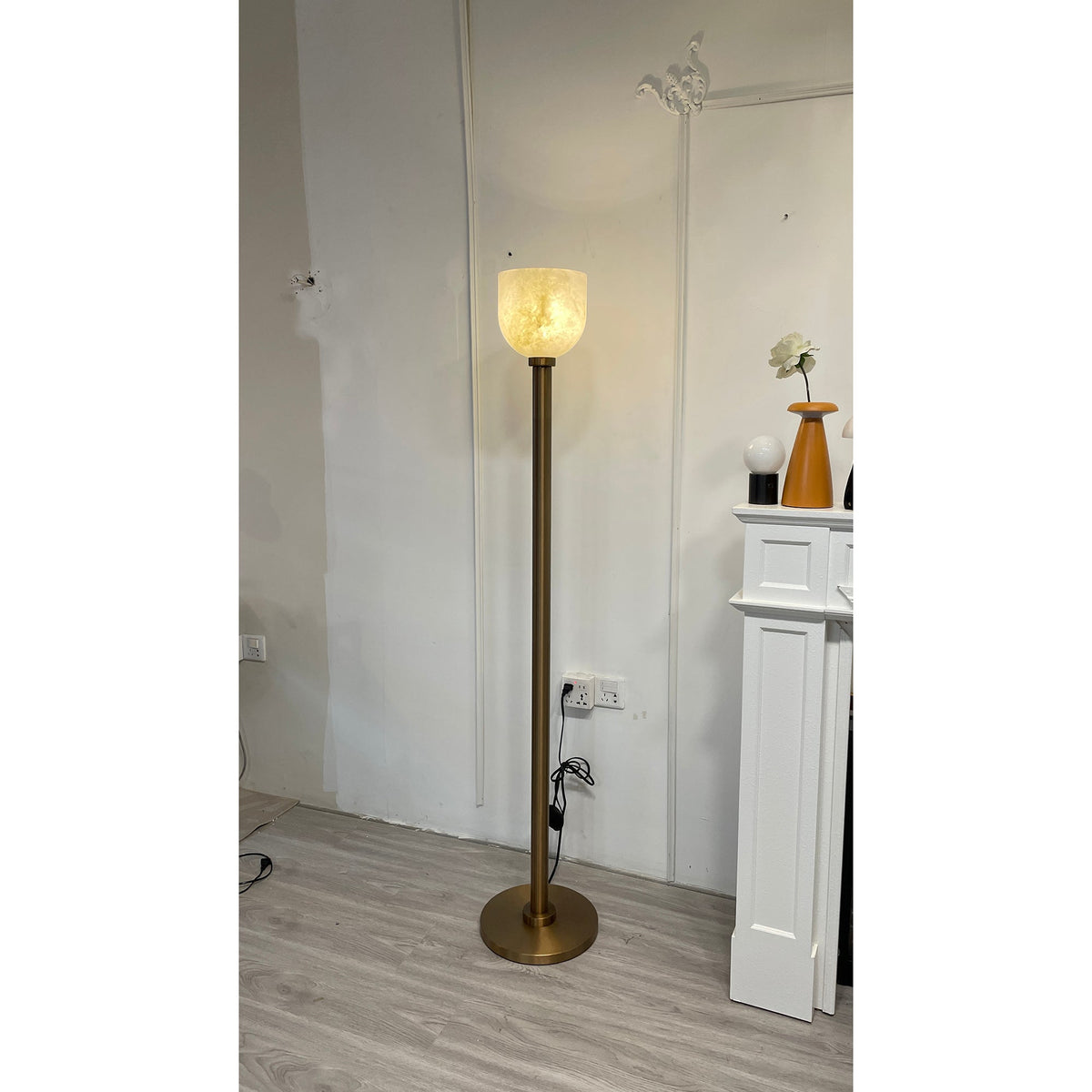 ansley-floor-lamp