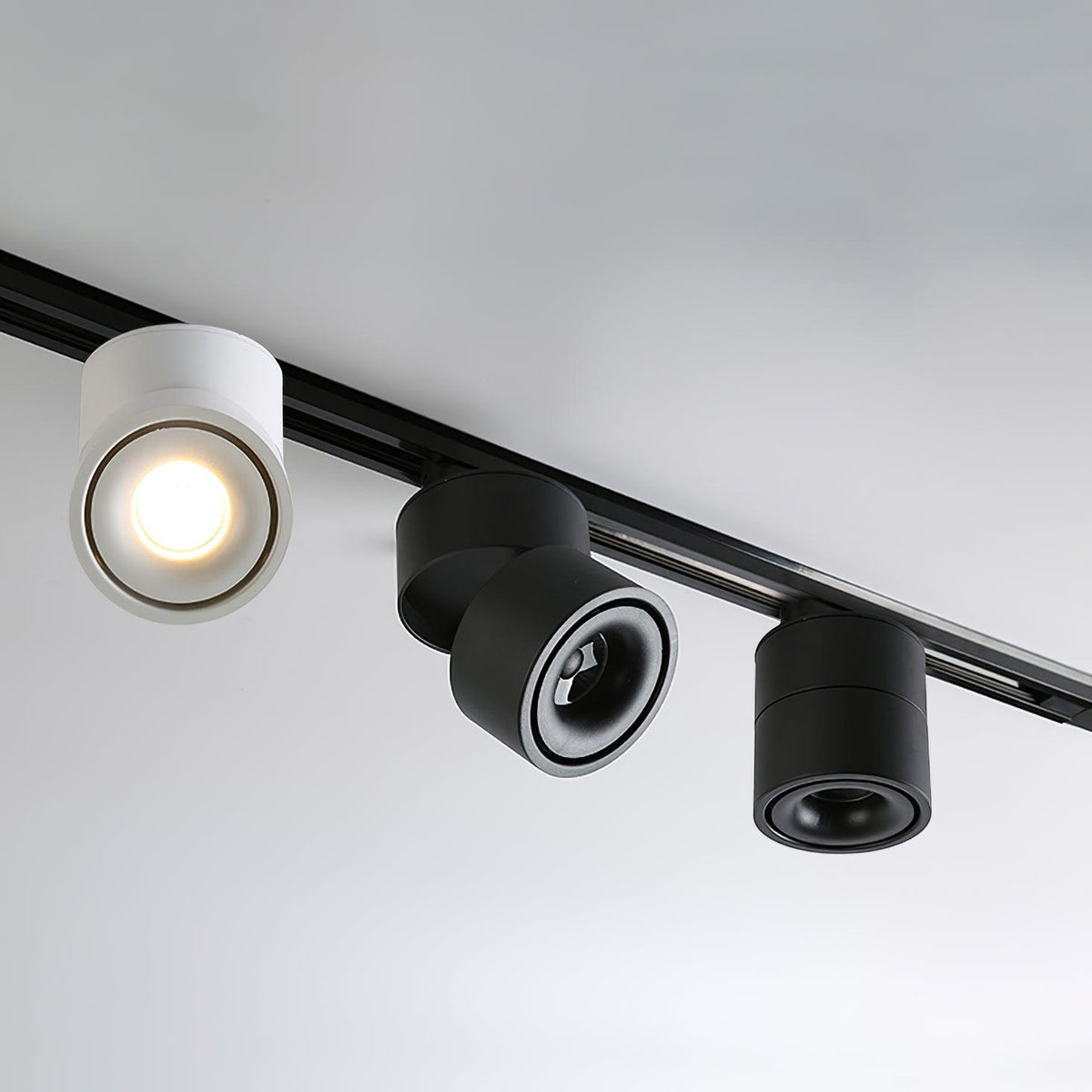 anti-glare-nordic-surface-mounted-spotlight
