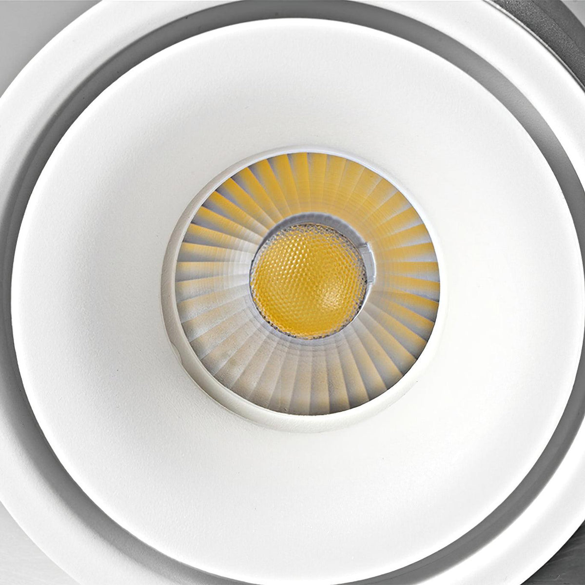 anti-glare-nordic-surface-mounted-spotlight