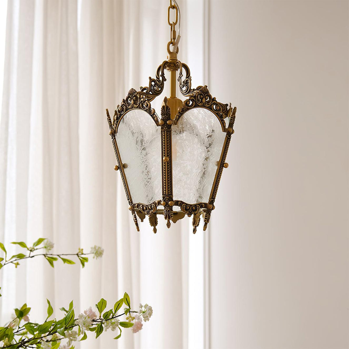 antique-empire-pendant-lamp