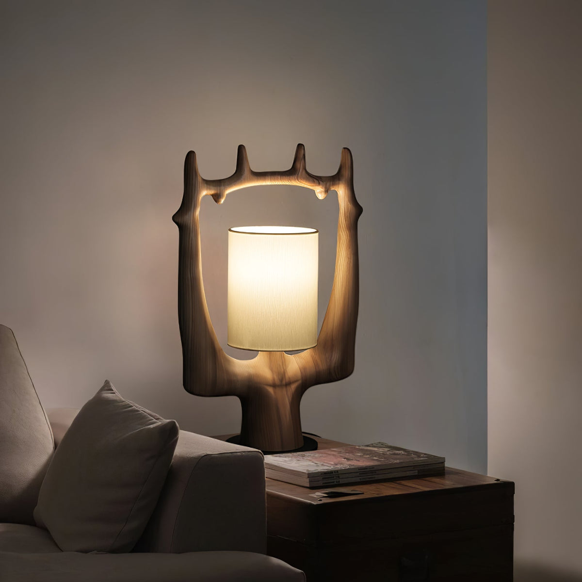 antler-ring-table-lamp