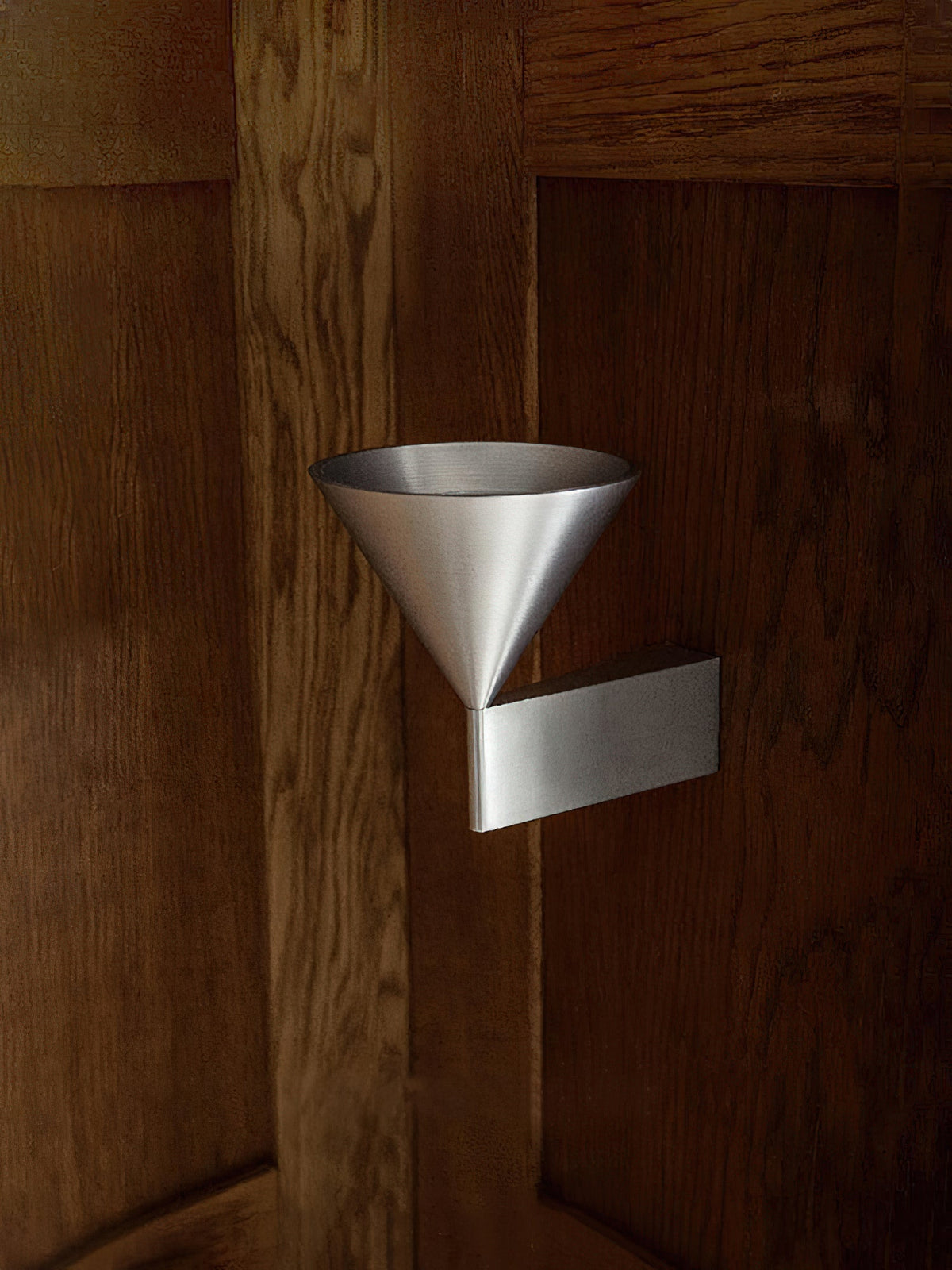 apollo-aluminum-wall-lamp