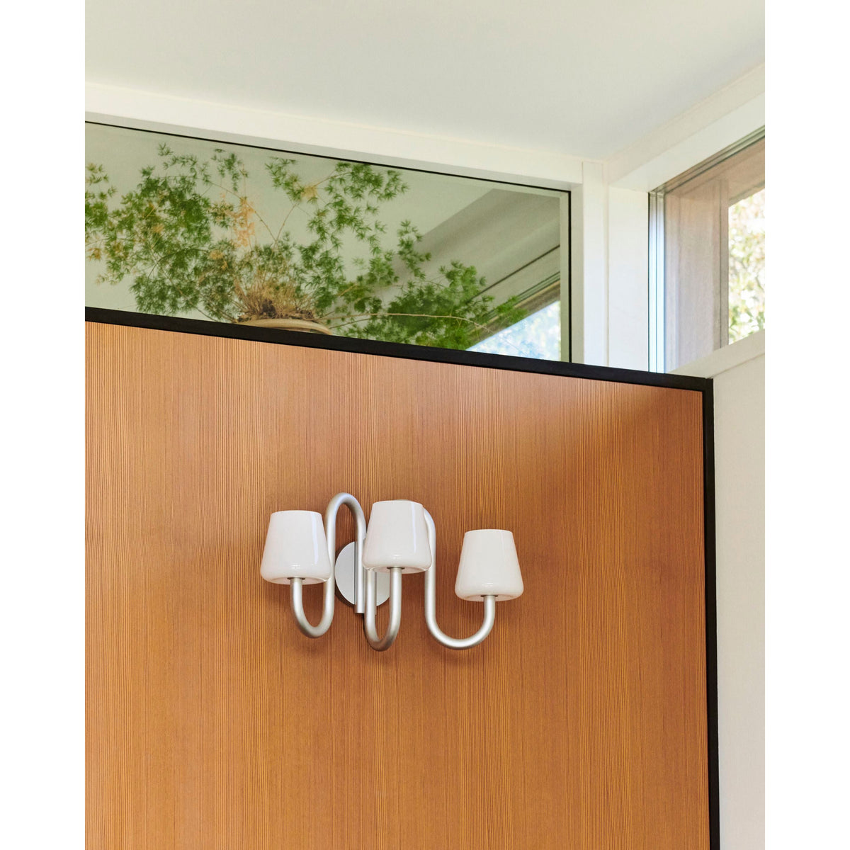 apollo-wall-lamp