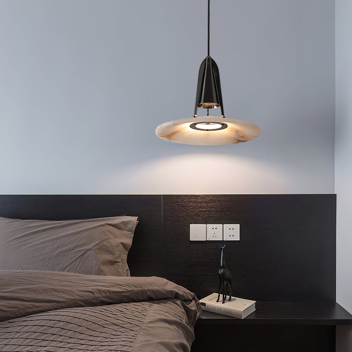 Aragon Alabaster Pendant Light – Sculptural Metal & Natural Stone