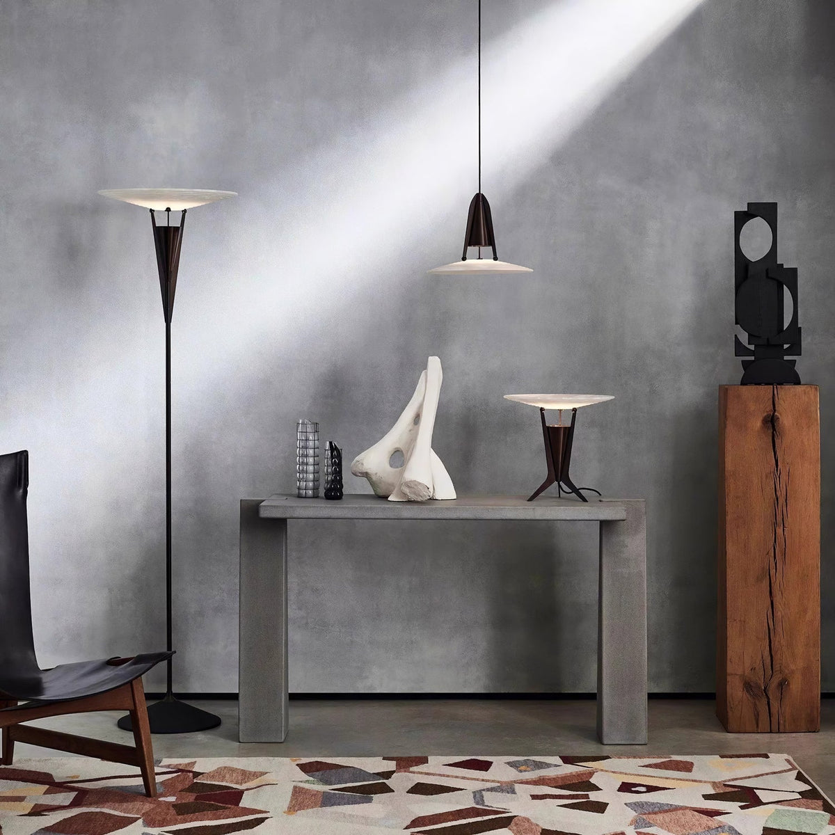 Aragon Alabaster Table Lamp – Sculptural LED Accent Light for Modern Interiors