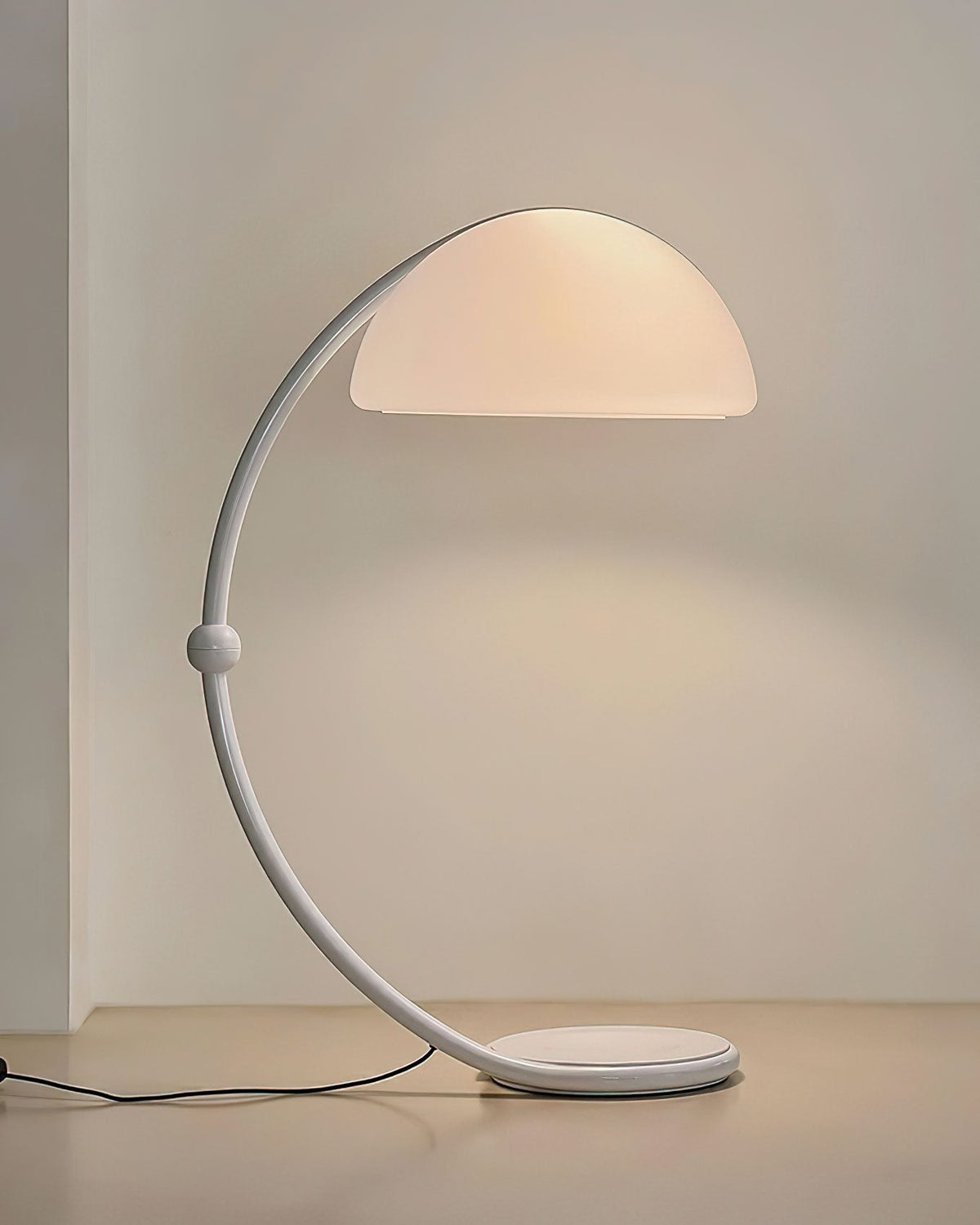 arc-glow-floor-lamp