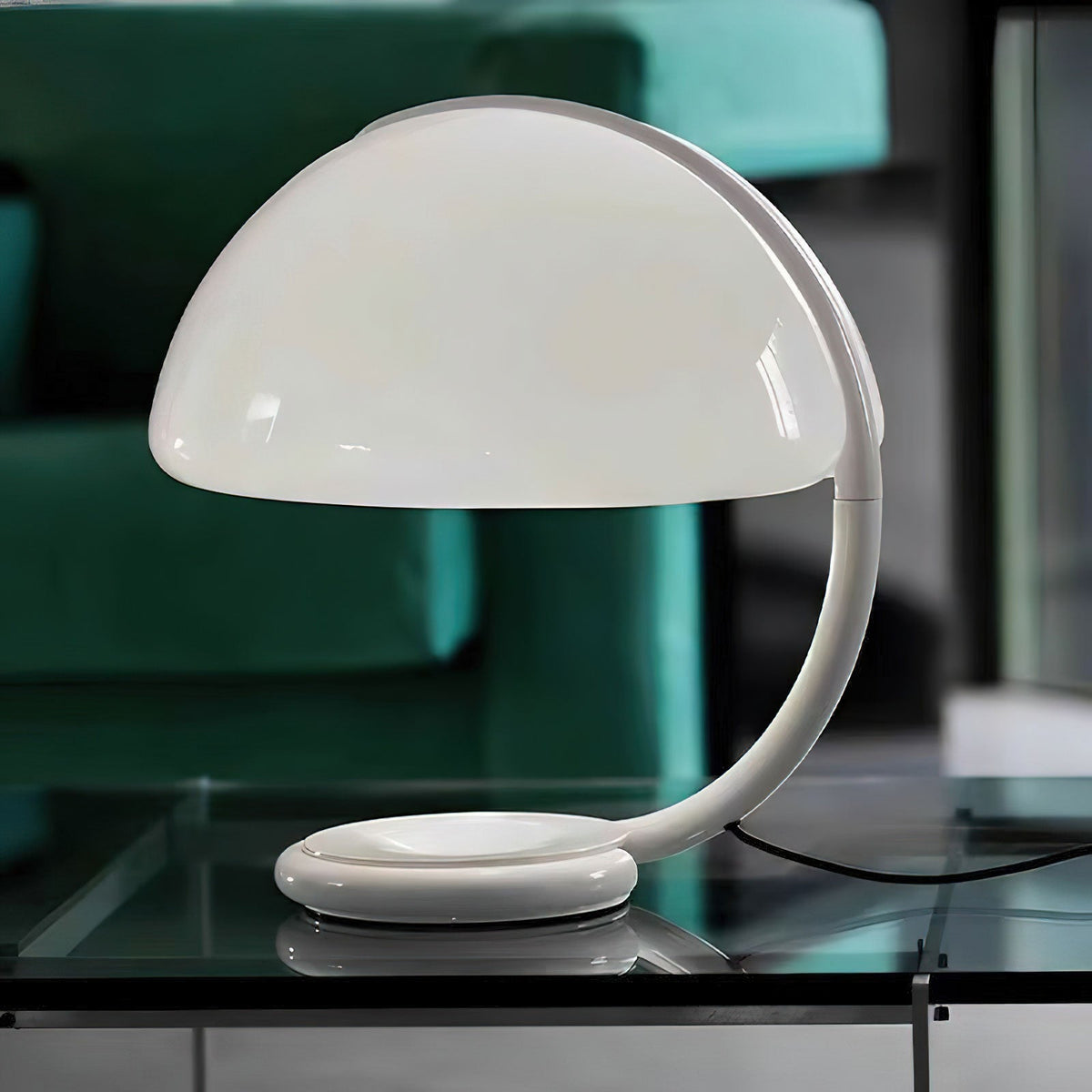 arc-glow-table-lamp