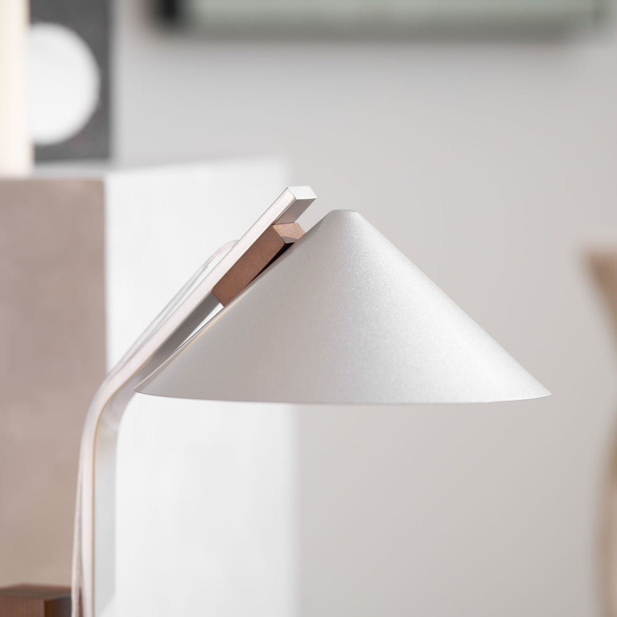 Arclune Modern Walnut Wood Desk Lamp with Aluminum Arc Shade