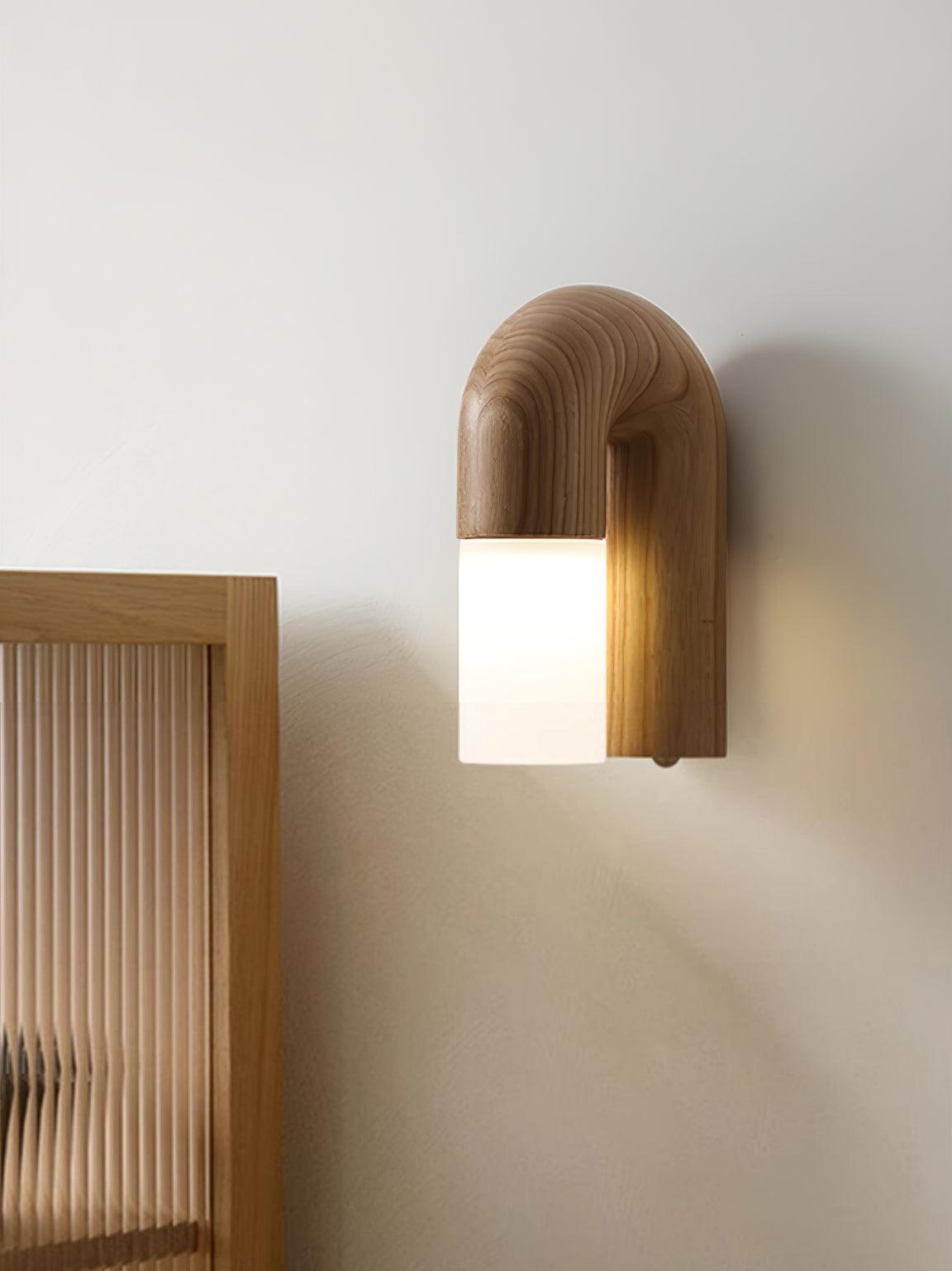 arcus-wood-wall-lamp