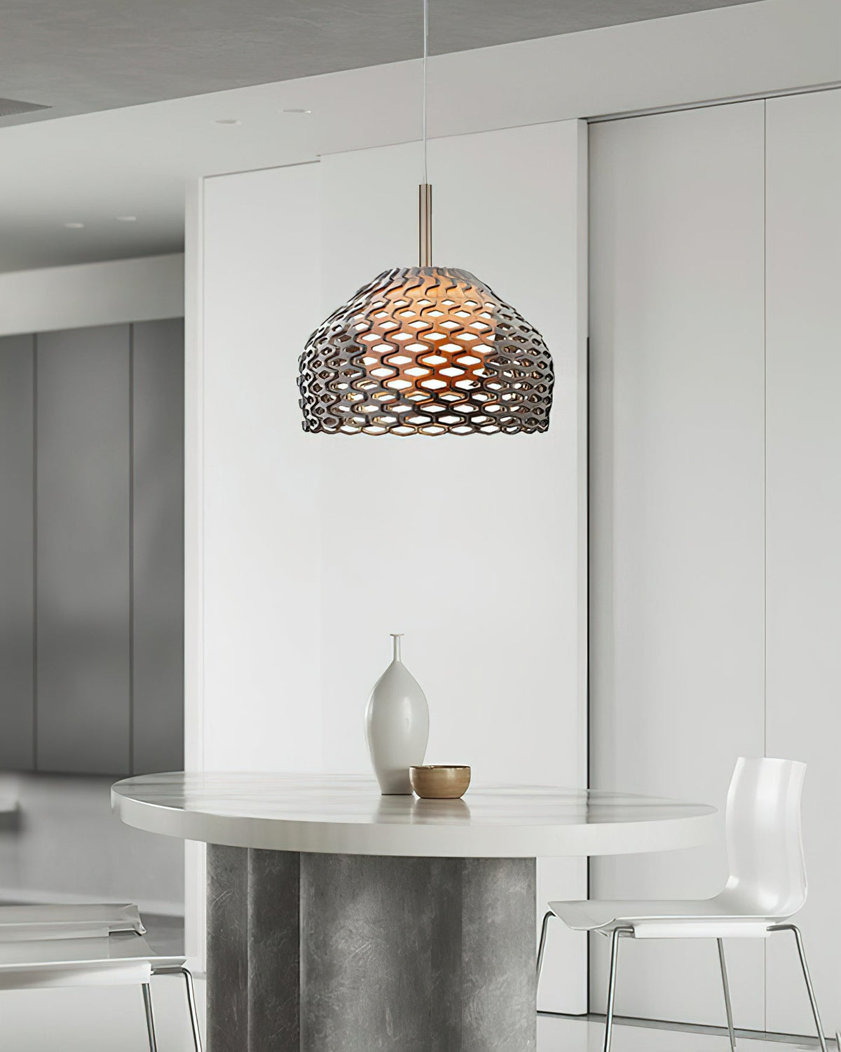 Armadillo Sculptural Pendant Light – Modern Metal Hanging Lamp for Dining & Living Spaces