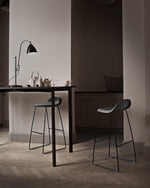 arms-table-lamp