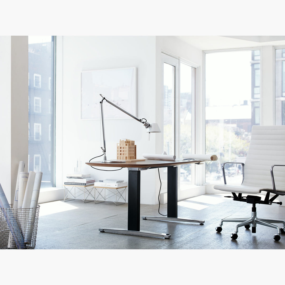 brady-rocker-arm-table-lamp