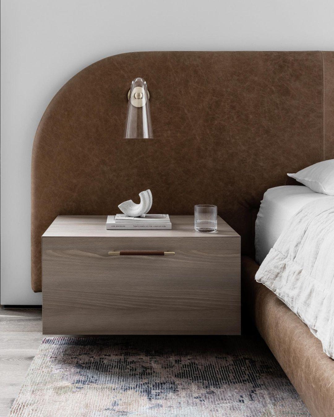 Articolo Conical Glass LED Wall Sconce for Modern Interiors