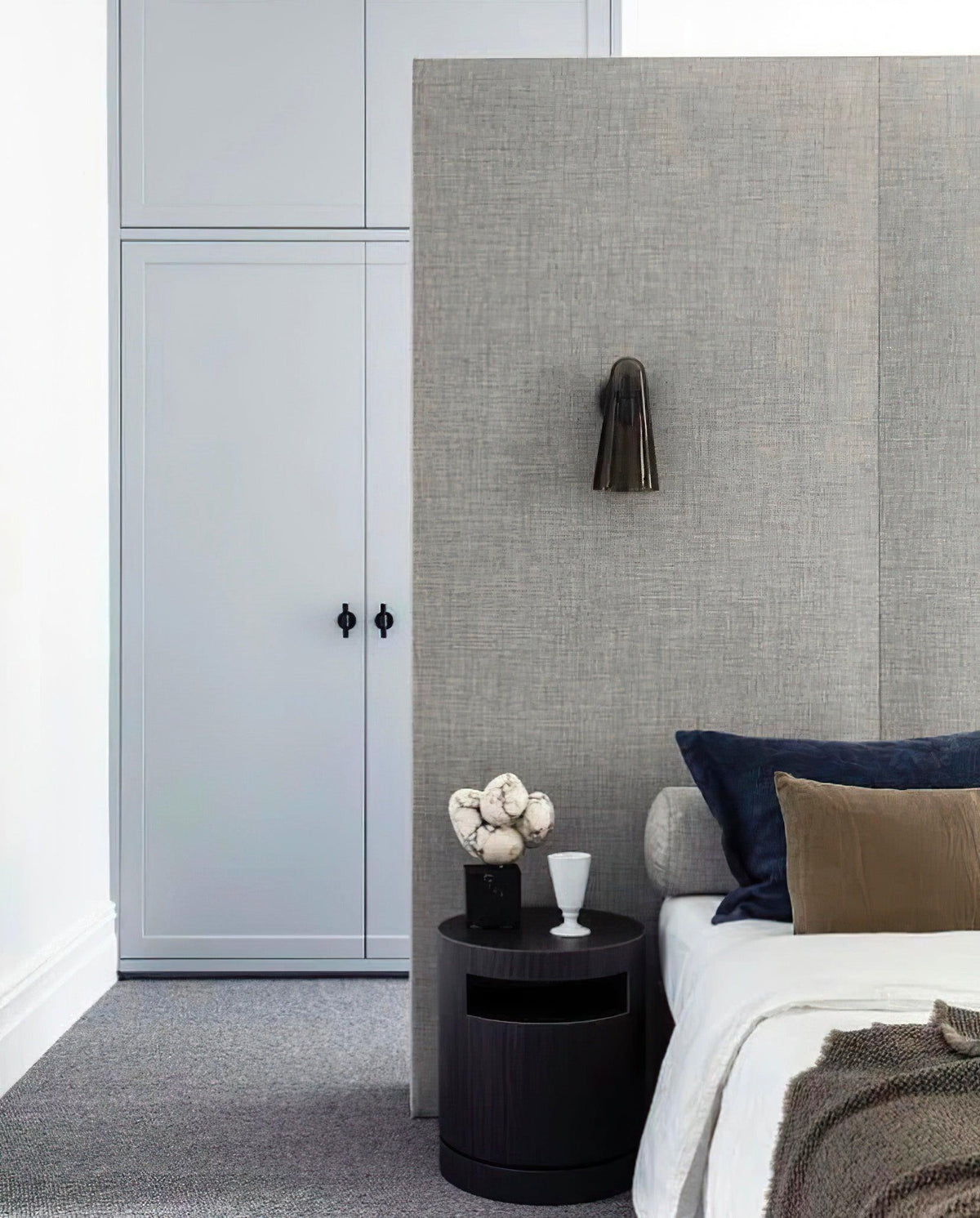 Articolo Conical Glass LED Wall Sconce for Modern Interiors