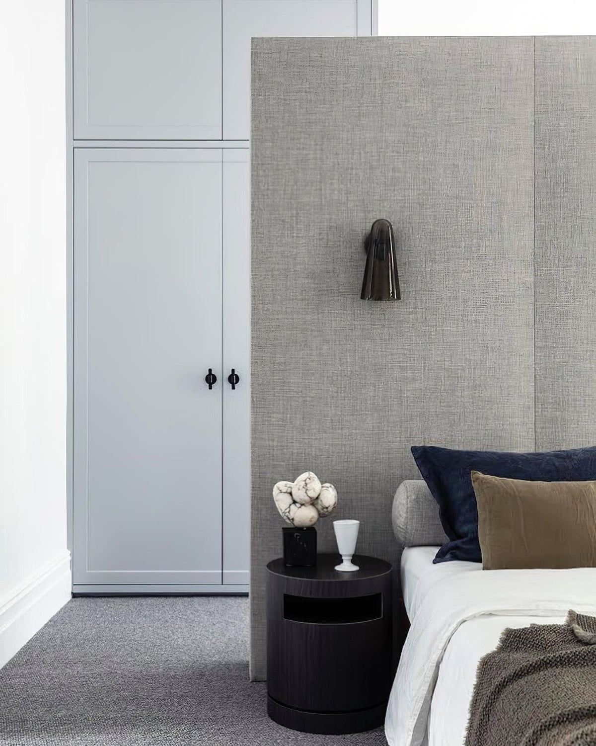 Articolo Conical Glass LED Wall Sconce for Modern Interiors