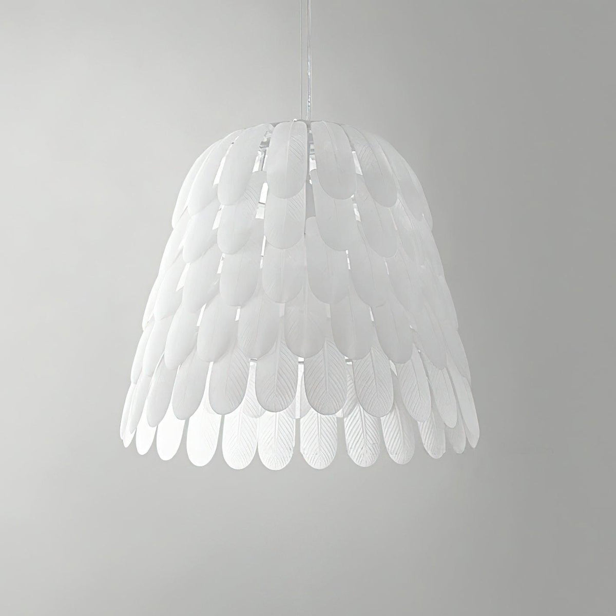 artistic-feather-pendant-light