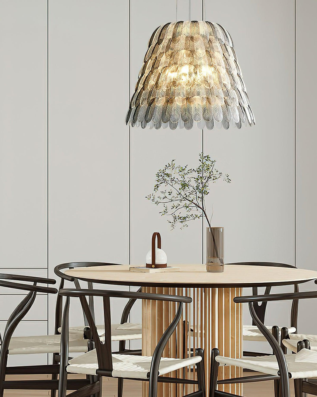 artistic-feather-pendant-light