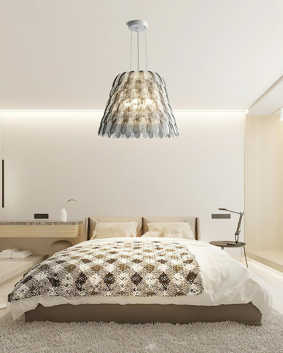 artistic-feather-pendant-light