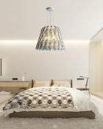 artistic-feather-pendant-light