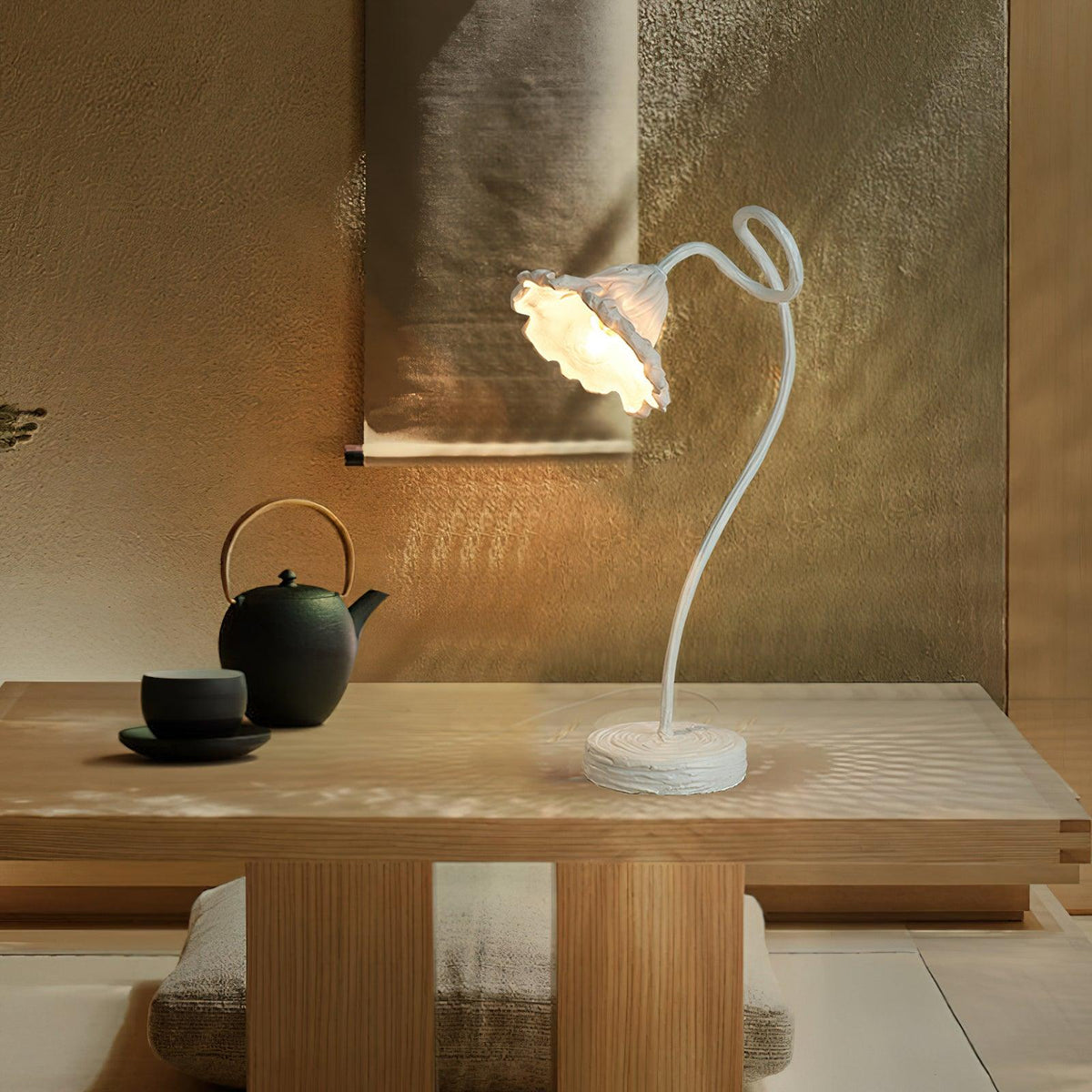 Lotus Leaf Resin Table Lamp with Warm Ambient Glow for Bedside and Living Room