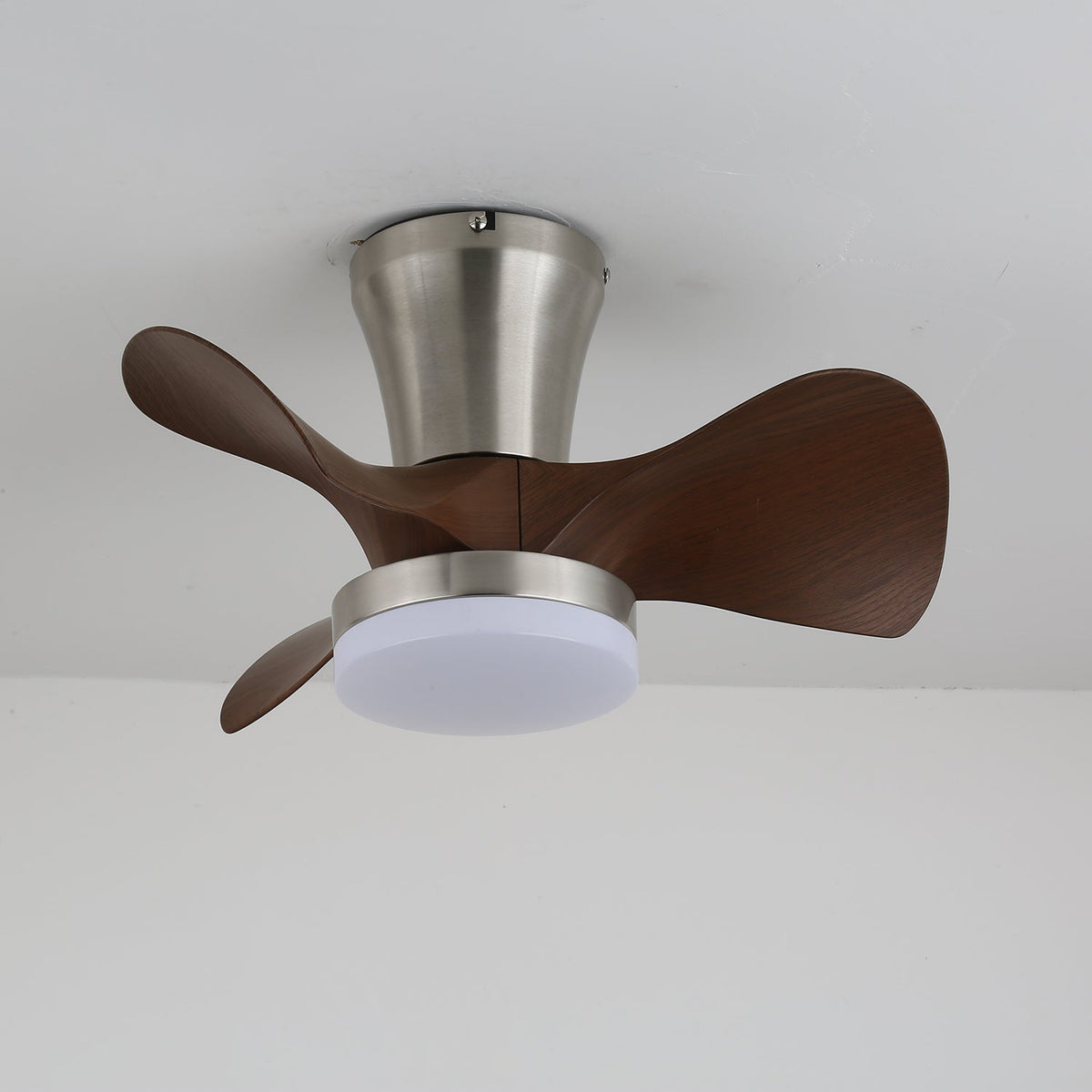 Arvento Ceiling Fan Light with LED and Remote – Modern Low-Profile Design