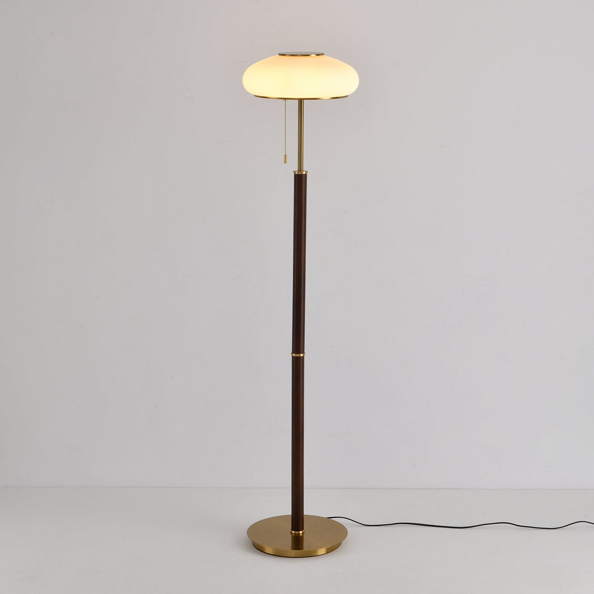 Arvia Floor Lamp – Modern Walnut Wood & Brass Standing Light